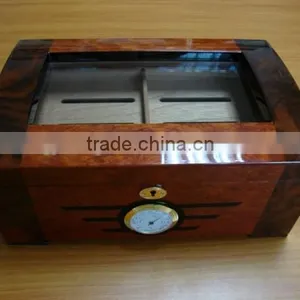 Wooden Cigar Box thumbnail-1