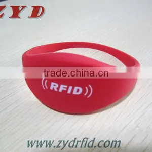 Access Control UHF RFID Cheap&cool Silicone Wristband thumbnail-1