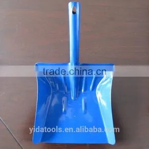Iron Dustpan thumbnail-1