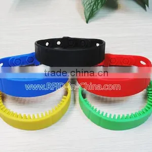High Quality RFID Personalized Wrist Bands 13.56MHz NFC RFID Wristbands With Custom Printing thumbnail-1