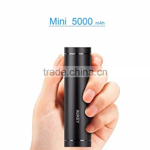 High Capacity AUKEY 5000mAh Quick Charge 3.0 Power Bank thumbnail-1