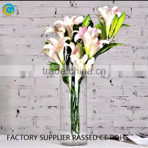 Clear Glass Luxury Candle Company thumbnail-2