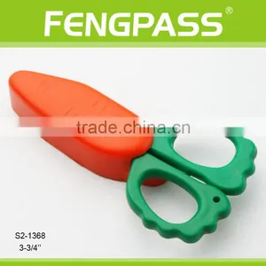 S2-1368 3-3/4" 2CR13 Stainless Steel PP Plastic Handle Cute Style Kid Scissors With Carrot Cap thumbnail-2