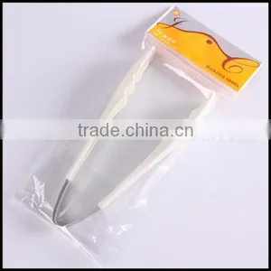 9 Inch White Food Grade PC Bread Tongs Wholesale/Hot Selling Plastic Food Salad Tongs Maunfacturer thumbnail-3