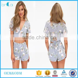 2016 Fashionable Floral Printed Bandage Crop Top And Shorts Sets thumbnail-1