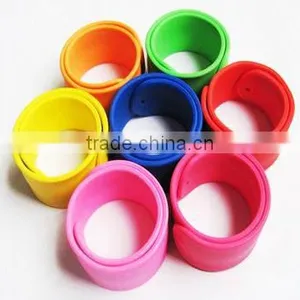 Letters Design Logo Print Advertising Fashion Silicone Snap Bands thumbnail-3
