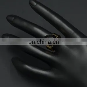MCR-0007 In Stock Fashion Wedding Wholesale Latest Gold Ring Hearts Designs /black Gemstone Ring thumbnail-1