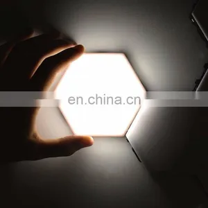2020 Amazon DIY Hexagon Light Electronics Touch Sensor Wall Decorative Hexagon Honeycomb Quantum Led Modular Light thumbnail-1