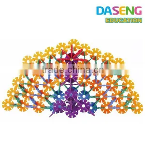 2015 High Quality Kids Top Selling Educational Snowflake Bricks Toy thumbnail-4