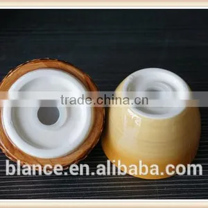 Ceramic Salt and Pepper Shaker in Hazels Design thumbnail-2