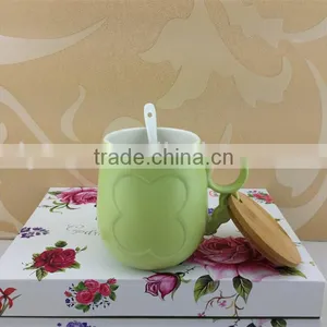 Ceramic Color Mug With Spoon and Cover thumbnail-1
