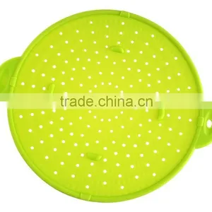 Unique Kitchen Accessories Supplies Microwave Silicone Colander, Steam Tray thumbnail-2