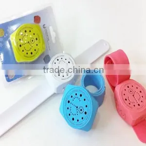 Hot Selling Portable Minion Mini Speaker thumbnail-2