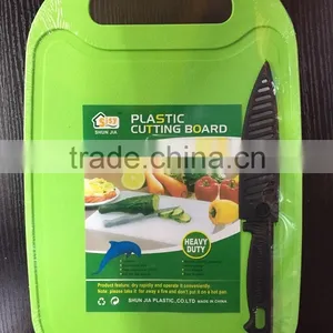 Eco-Friendly Feature Cutting Board thumbnail-1
