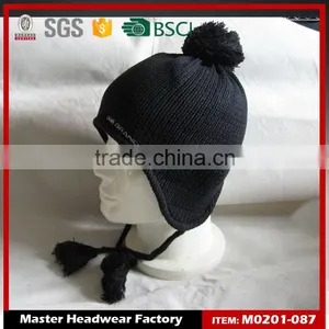 Knitted Winter Hat With Bluetooth Headphone thumbnail-1