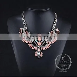 High Quality Vintage Style Rhinestone Chunky Statement Necklace Tin Alloy Fashion Women Pendant Necklace 6390082 thumbnail-1