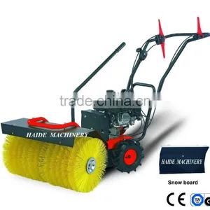 Gasoline Power Broom Sweeper With 60cm Working Width thumbnail-1