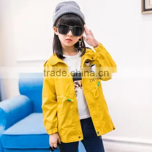 Zm40642b New Arrival Children Coat Wholesale Price Warm Long Wave Design Girls Wind Coat thumbnail-4