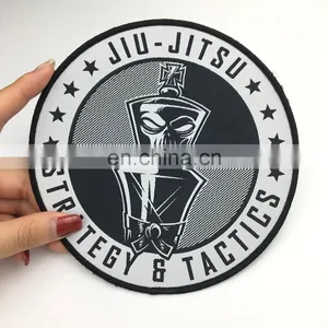 Cheap Custom T-shirt Satin Fabric Wash Garment Woven Patch thumbnail-4