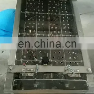 Roasted Dry Groundnut Peanut Red Skin Peeling Machine 200-300kg/h thumbnail-1