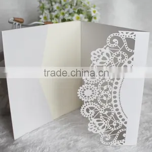 2016 Hot Sale White Lace Cut Pocket Classical European Style Wedding Invitations thumbnail-4
