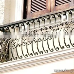 Horizontal Steel Fence thumbnail-3