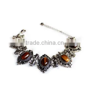 Baroque Vintage Aventurine Agate Quartz Bracelet thumbnail-1