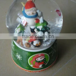 Christmas Water Globe thumbnail-1
