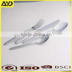 24 Piece Stainless Steel Cutlery Set in Gift Box thumbnail-6