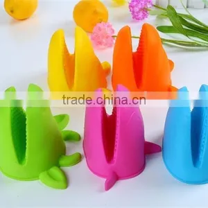 Cute Gloves Household Kitchen Colorful Heat Resistant Silicon Gloves thumbnail-2