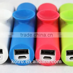 Mini 2 in 1 Silicone 18650 li Ion Battery Charger Holder 2000mah 2200mAh 2600mah Suction Cup External Power Bank Charger thumbnail-4