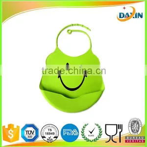 Low MOQ FDA Waterproof Infant Feeding Soft Silicone Baby Bibs thumbnail-4