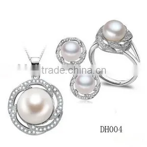 Newest Design Unisex Unique Pearl Ring Designs For Free Sample thumbnail-4