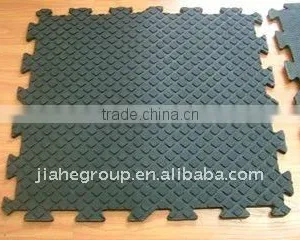 Rubber Mat thumbnail-1