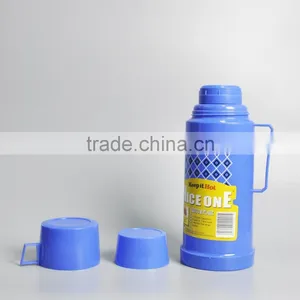 Competitive Price 1.8L Plastic Insulated Thermos With Cup and Side Handle for Sale thumbnail-3