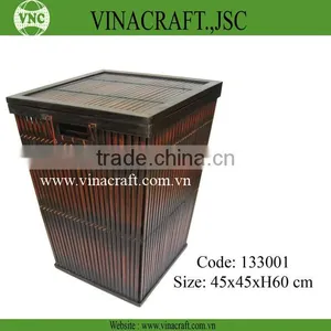 Dark Brown Bamboo Laundry Basket With Lid thumbnail-1