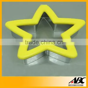 Christmas Theme Snow Man Shaped Cookie Cutter thumbnail-3