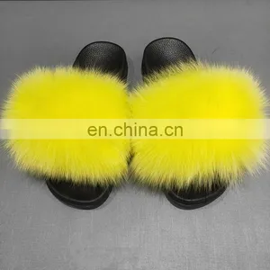 Amazon Hot Sale Factory Price Fashion Women Indoor Soft With The Faux Fur Sandals Furry Slipper for Ladies thumbnail-4