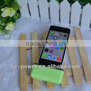 Power Charger for IPhone5/iPod/ IPad Mini With 2600mAh thumbnail-5