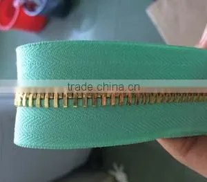 Customized Tape Color Gold Metal Zipper thumbnail-2