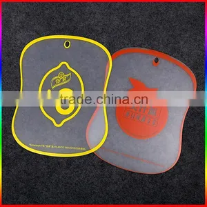 Die Out Exclusive Pvc Plastic Hanging Tags thumbnail-1