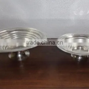 Metal Round Dish With Pedestal thumbnail-1