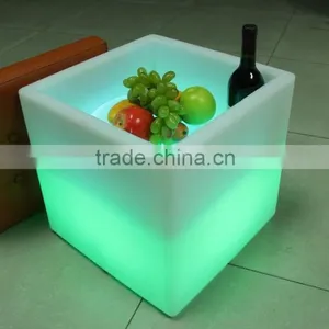 Cube Flashing Rechargeable Led Ice Bucket thumbnail-1