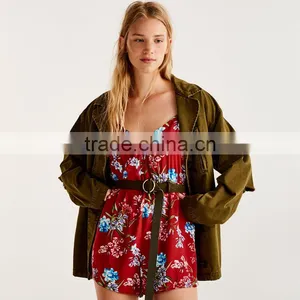 2017 Sexy V-neck and Bare Shoulder Ladies Short Floral Printed Jumpsuit thumbnail-4