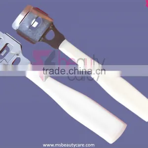 Dead Skin Removal Feet With Plastic Handle MB-1044 thumbnail-1