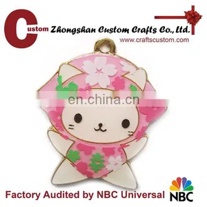 Popular Lovely Cartoon Pink Souvenir Metal Keychain With Epoxy thumbnail-1
