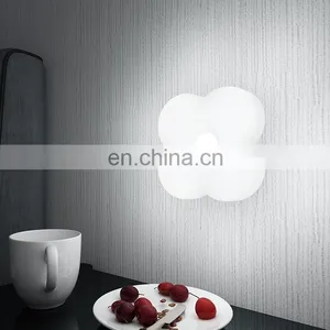 Hot Domestic Charging Infrared Body Sensor Lamp Led Induction Four Leaf Clover Light thumbnail-4