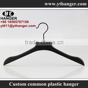 IMY-469 Black Thin Used Plastic Hangers for Store thumbnail-1
