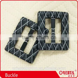 Square Shape Leather Covered Belt Buckle With Pin thumbnail-1