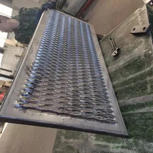 Galvanized Stainless Steel Corrosion-resistant Alligator Mouth and Fish Eye Round Hole Anti-slip Plate Perforating and Cutting Operation Platform thumbnail-3